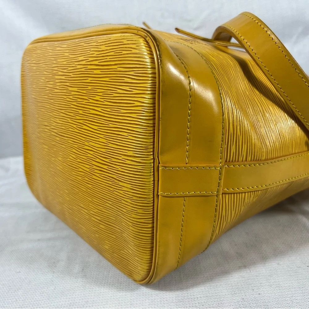 3148: Louis Vuitton Epi Noé GM Kenyan Fawn Yellow Bucket Bag
